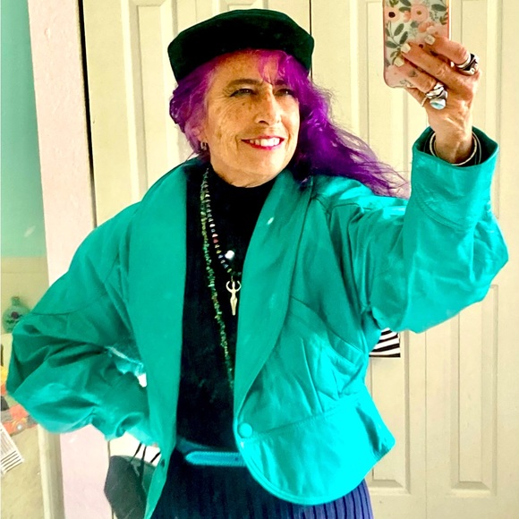 Meet your Posher, Su - Picture 1 of 3